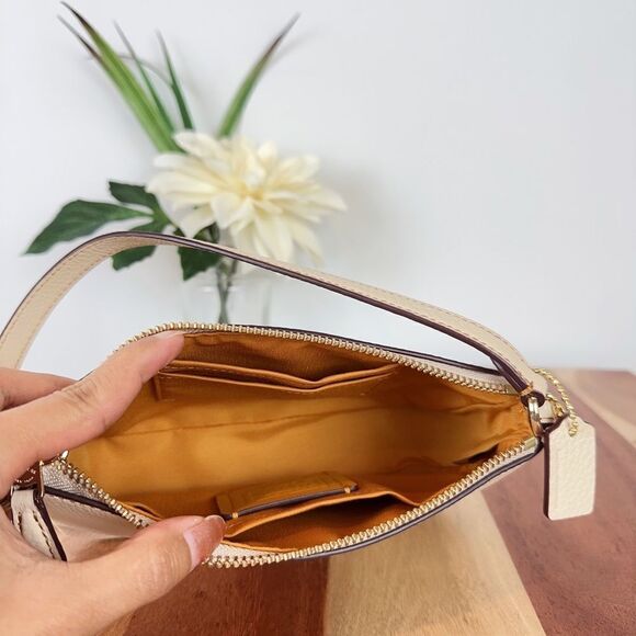 NWT Coach X Peanuts Nolita 19 With Snoopy‎ And Friends Motif - Picture 8 of 11